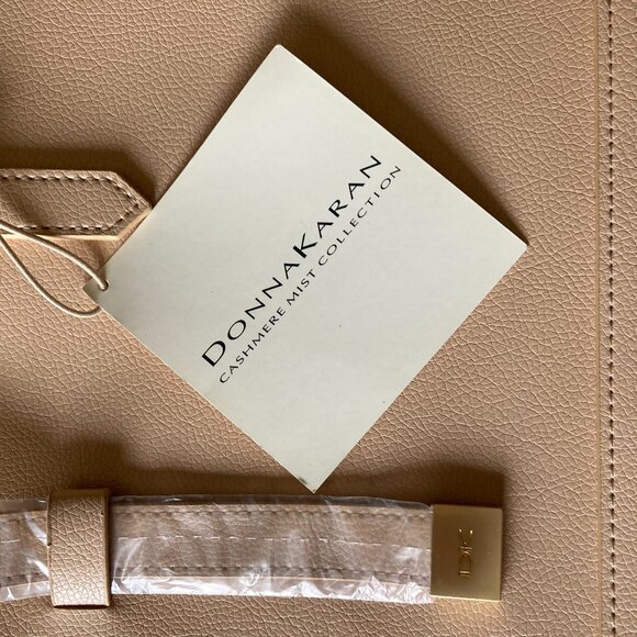 DKNY Donna Karan Creamy Beige Tote NWT - Picture 4 of 10